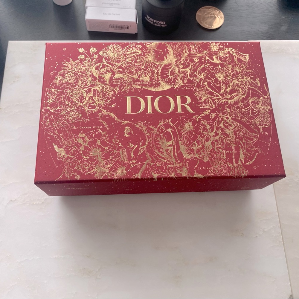 DIOR RED CONSTELLATION BOX